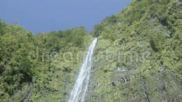 夏威夷毛伊岛的高瀑布有音频视频的预览图