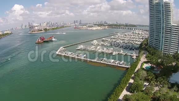 迈阿密海滩船码头视频的预览图