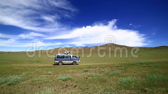 去美丽的蒙古越野车视频的预览图