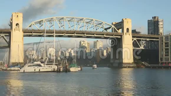 伯拉德桥早渡船温哥华视频的预览图