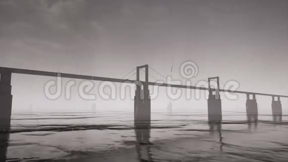 暴风雨中的桥和帆船视频的预览图