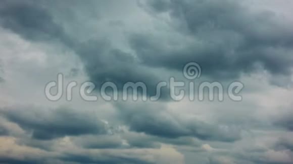 天空有大雨云视频的预览图