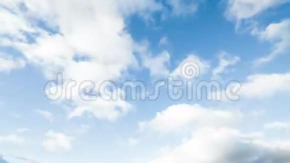 乌云在伦敦上空翻滚视频的预览图