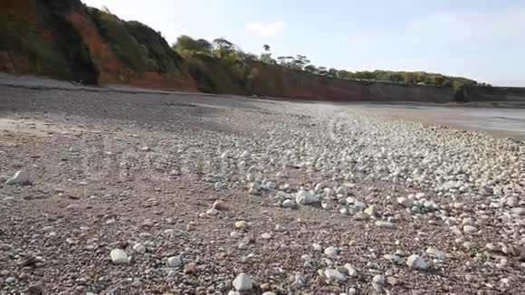 圣奥多里斯湾海滩萨默塞特卵石和石视频的预览图