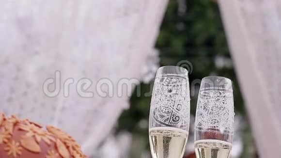 结婚香槟视频的预览图