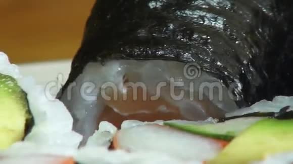 寿司刺身日本食品烹饪美食视频的预览图