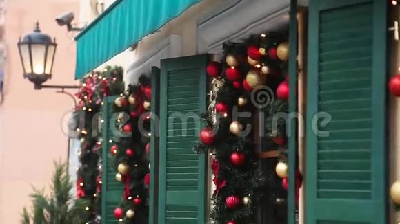 圣诞街装饰视频的预览图