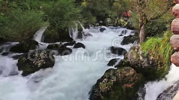 克鲁帕纳Vrbasu瀑布视频的预览图