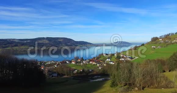 Attersee的鸟瞰图是Salzkammergut最大的湖泊视频的预览图