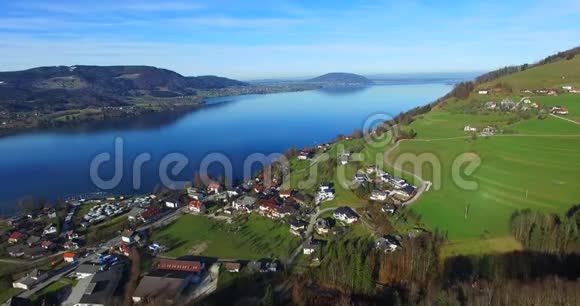 Attersee的鸟瞰图是Salzkammergut最大的湖泊视频的预览图