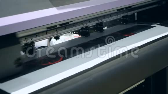 大格式打印机工作视频的预览图