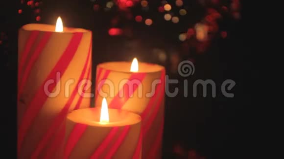 圣诞蜡烛三重细节视频的预览图