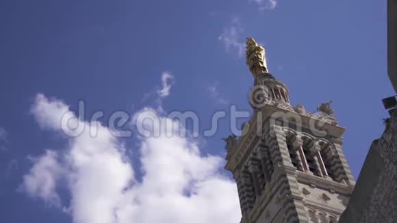 马赛加德纳圣母大学视频4K视频的预览图