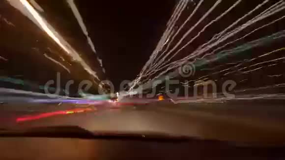 泰国曼谷街头的灯光小径视频的预览图