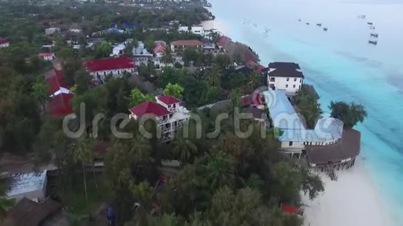 空中摄影桑给巴尔岛视频的预览图