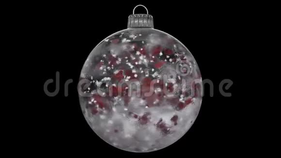 圣诞节旋转的白色冰玻璃装饰红色花瓣阿尔法哑光环视频的预览图