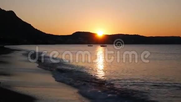 地中海海滩日出视频的预览图