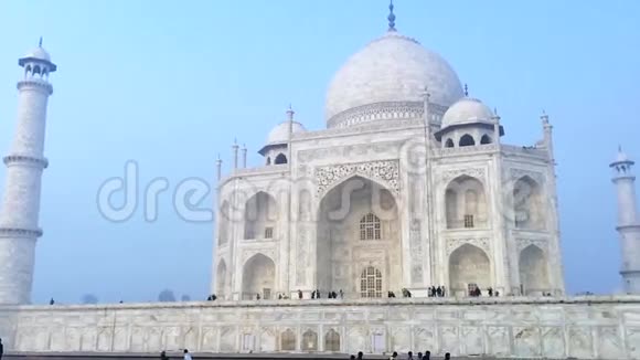 印度北方邦阿格拉泰姬陵游客遭潘射视频的预览图