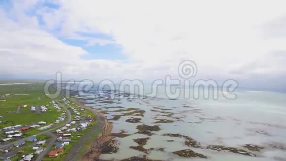 冰岛南部的火山海滩视频的预览图