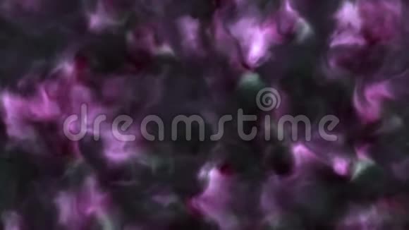 太空星云中暴风雨般柔软蓬松的粉红色和紫色云的4k视频缓慢移动形成和溶解4k3840p视频的预览图