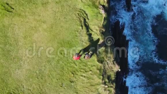爱尔兰克勒郡的环路头空中无人机镜头视频的预览图