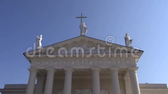维尔纽斯历史大教堂雕塑视频的预览图