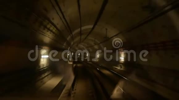 火车地铁隧道速度视频的预览图