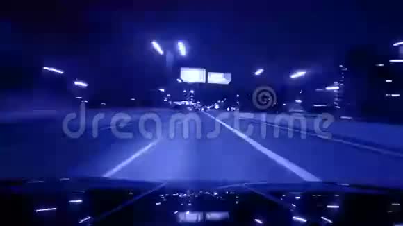 夜间行驶城市道路视频的预览图