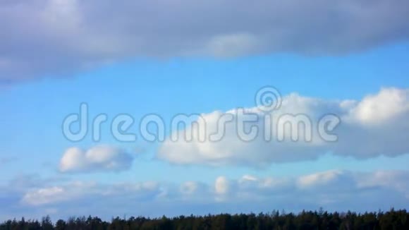 蓝色的云时间流逝视频的预览图