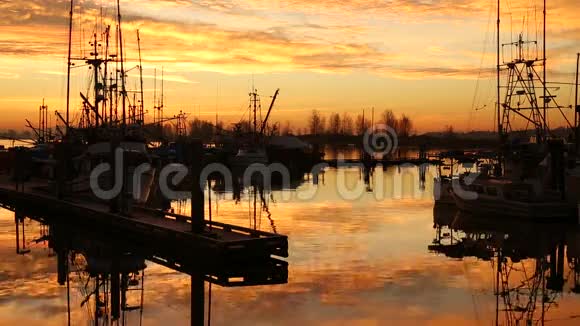 斯蒂维斯顿早上好渔人码头视频的预览图