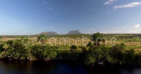 委内瑞拉卡奈马国家公园的美丽视频的预览图