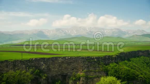 亚美尼亚的地貌和山脉时间流逝视频的预览图