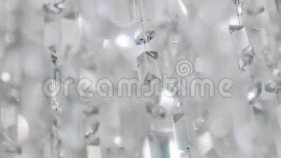 水晶钻石吊灯闪光反光玻璃灯光波克灯灯泡豪华明亮现代悬挂经典视频的预览图