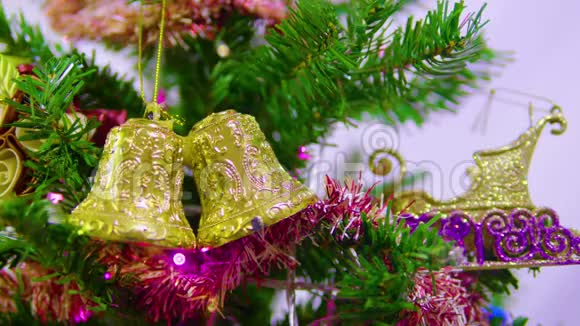 圣诞树的圣诞装饰图视频的预览图