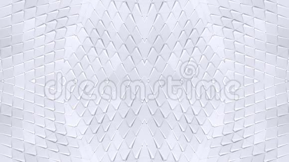 白色低聚几何抽象背景作为移动彩色玻璃或万花筒效果在4k循环三维动画视频的预览图