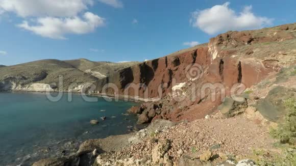 桑托里尼岛上的天然红色海滩视频的预览图