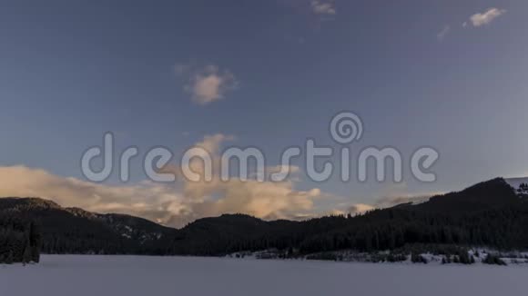 日出于冬山山水视频的预览图