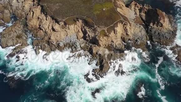 北加利福尼亚海洋和风景海岸航空视频的预览图
