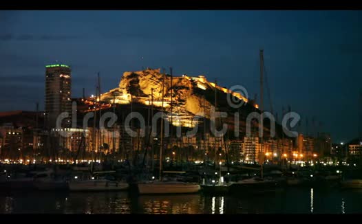 夜晚的阿利坎特港西班牙视频的预览图