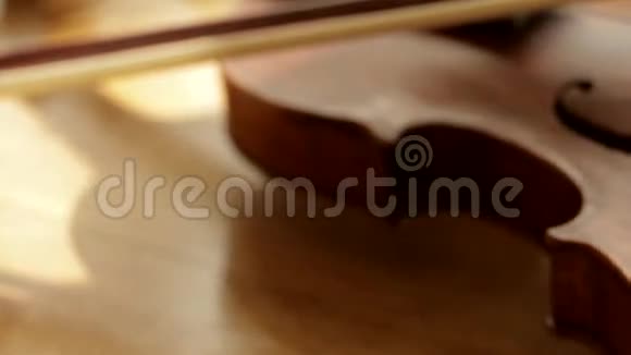 复古小提琴视频的预览图