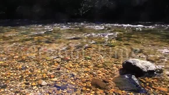 法国奥德的比利牛斯河视频的预览图