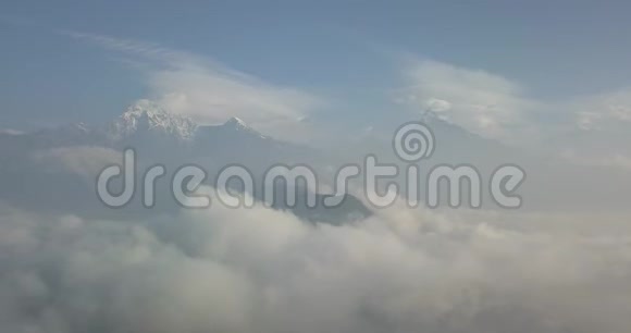喜马拉雅山的马查普查雷山Fishtail位于尼泊尔海拔4K视频的预览图