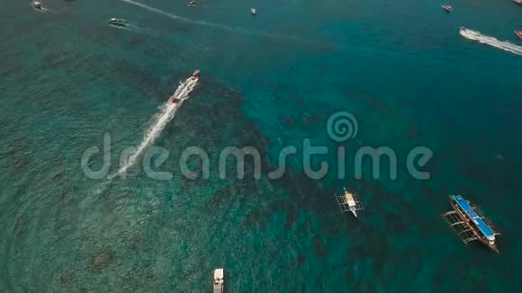 海滩度假胜地的海上景点菲律宾长滩岛视频的预览图