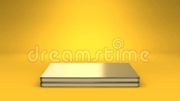 黄色背景下的笔记本电脑前视图视频的预览图
