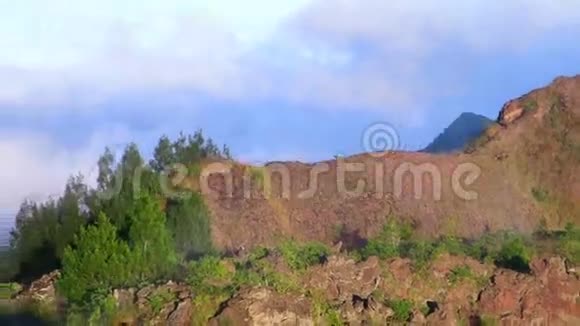 巴厘岛巴图尔火山美景视频的预览图