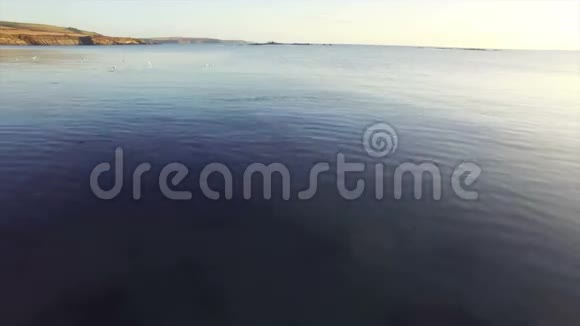 海岸线的景色视频的预览图