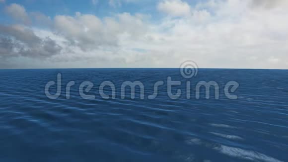 平静的海洋和天空视频的预览图