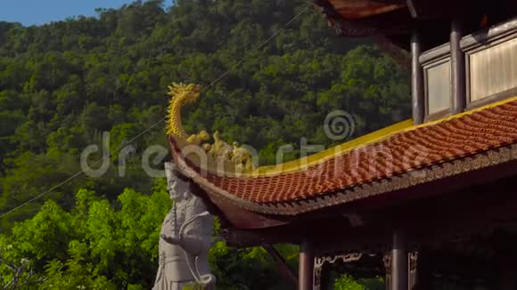越南PhuQuoc岛上的一座佛教寺庙HoQuoc塔被偷拍视频的预览图