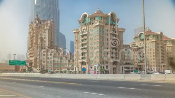 迪拜金融中心摩天大楼的时间流逝视频的预览图