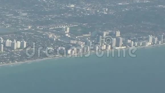 迈阿密海岸线鸟瞰图视频的预览图